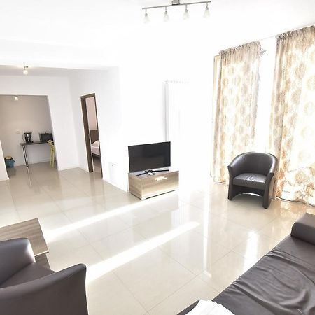 Vilagio Apartments Năvodari Exteriör bild