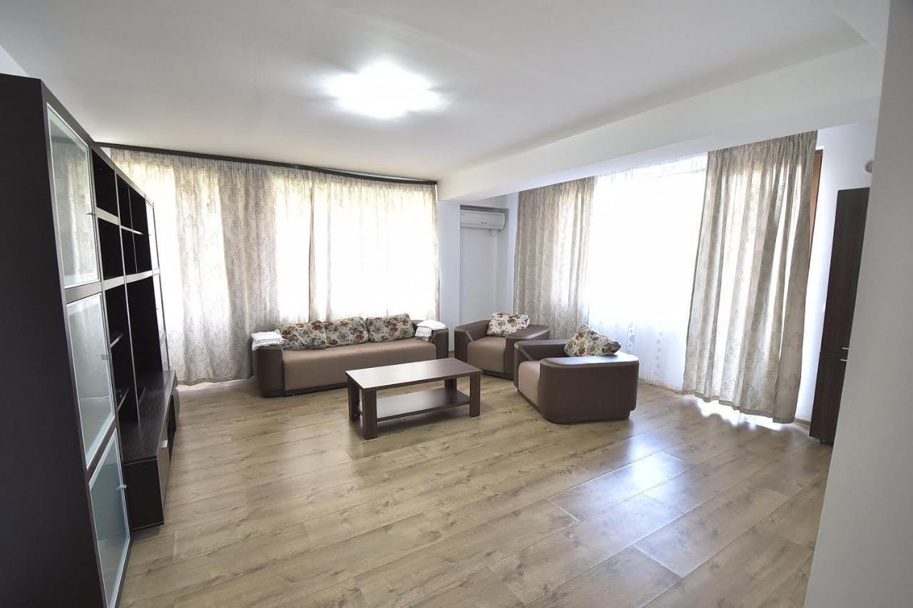 Vilagio Apartments Năvodari Exteriör bild