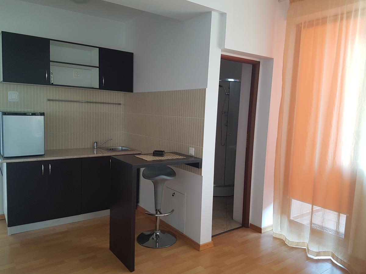 Vilagio Apartments Năvodari Exteriör bild